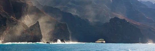 Napali coastline - Photo © Carl Amoth