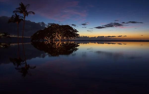 Now THAT'S an Infinity Pool. Wailea Beach Marriott Resort & Spa, Maui. © Carl Amoth